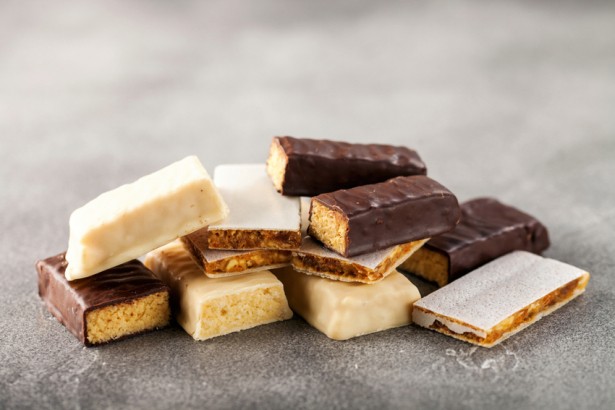 Barres snacks protéinées au chocolat - Healthy Alie